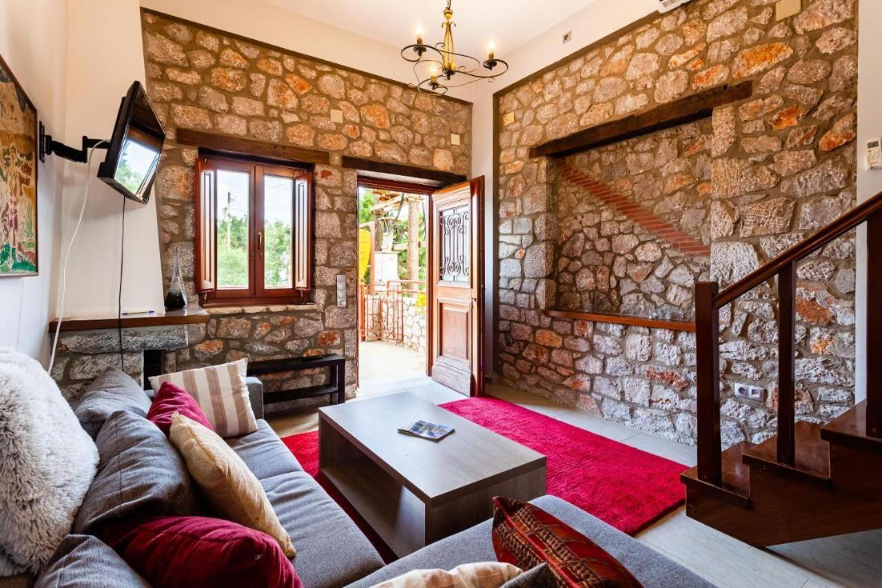 Stone Villas Dukes Parálion Ástros Eksteriør billede